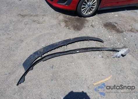 2021 Kia Sedona Lx z USA, uszkodzony, nr VIN KNDMB5C15M6675164